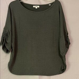 Max Studio London Olive Green Blouse with Ruched Sleeves Women’s Sz L GUC